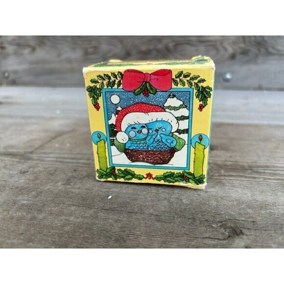 1982 AVON'S NESTLED TOGETHER Little Snugglers Keepsake Ornament in Box - Picture 6 of 9